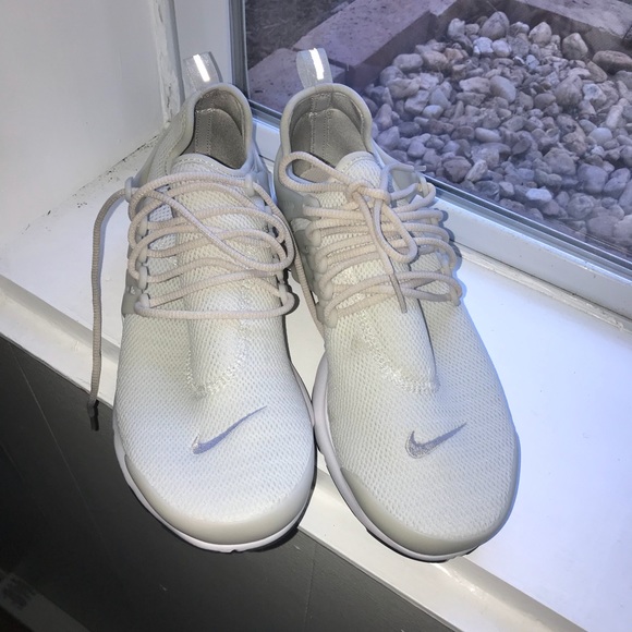 AUTHENTIC CREAM NIKE PRESTOS🐚✔️ - Picture 2 of 4